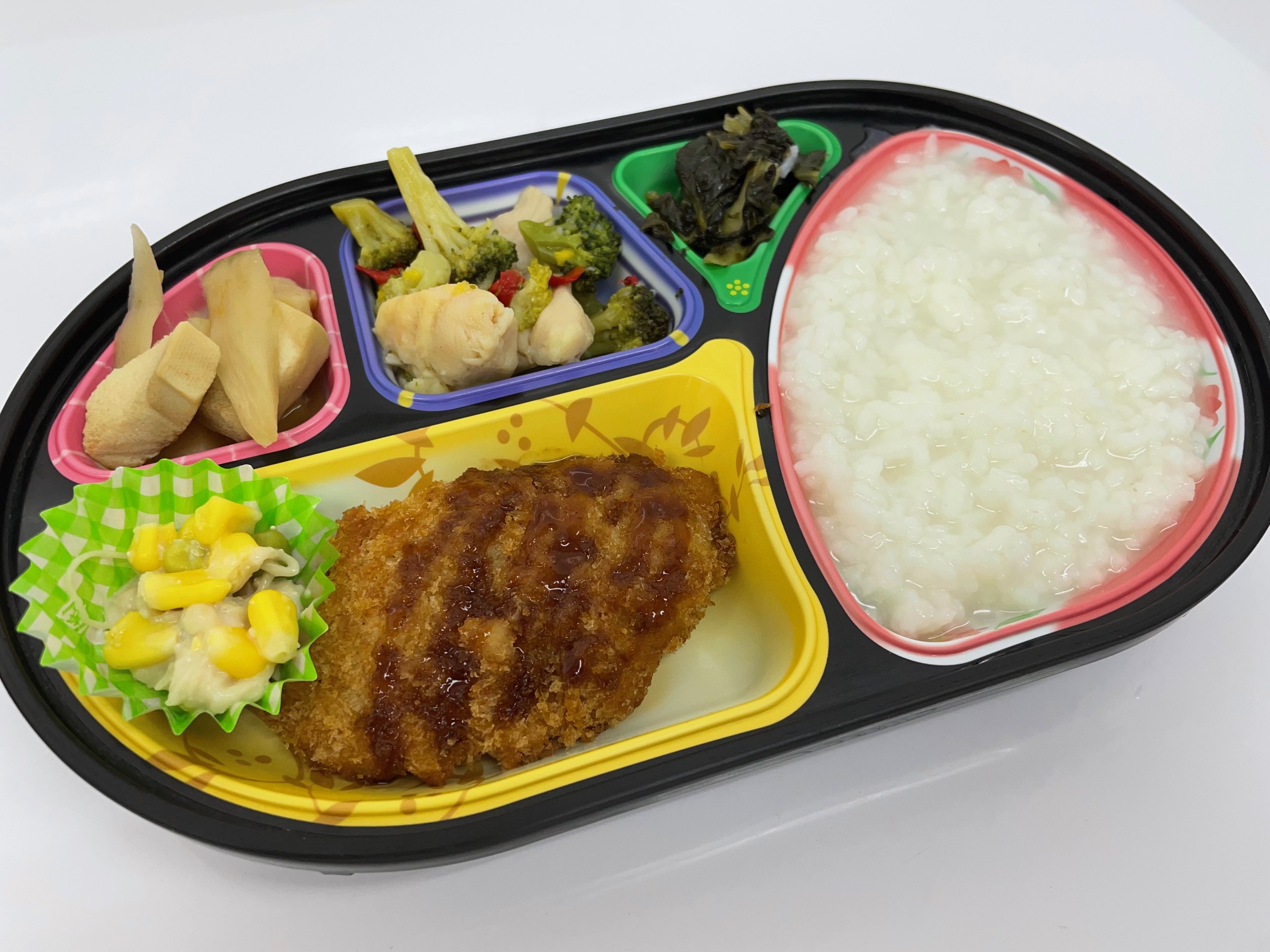 安心の配達サービスとお弁当の特徴